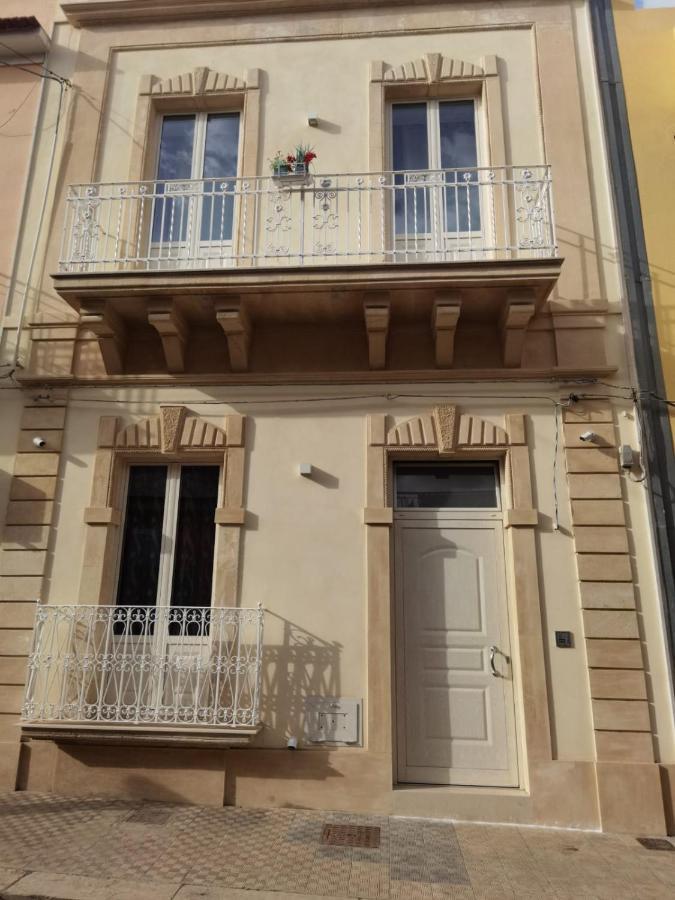 Villa La Casa Del Corso à Avola Extérieur photo